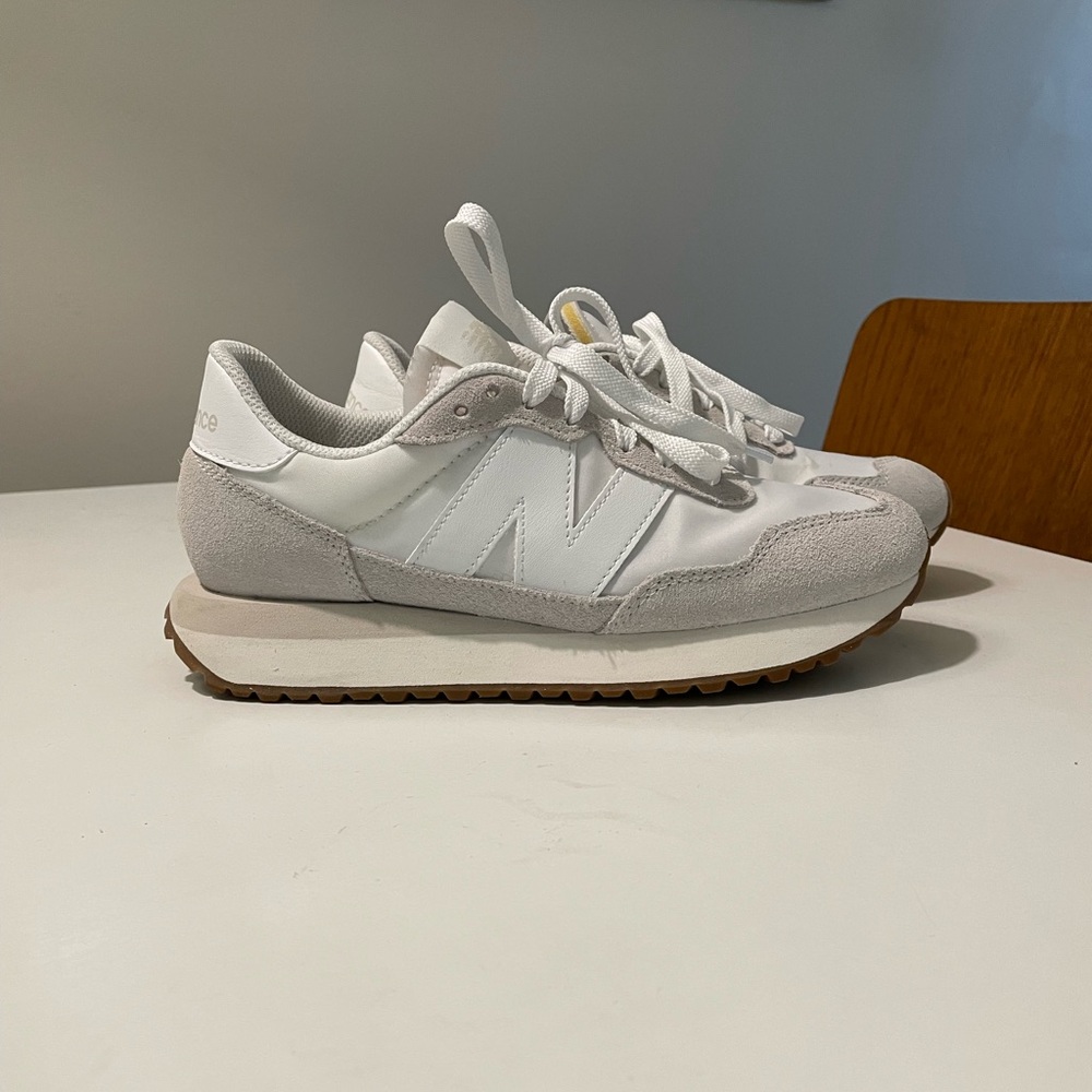 SOLD New Balance 237 size 6.5